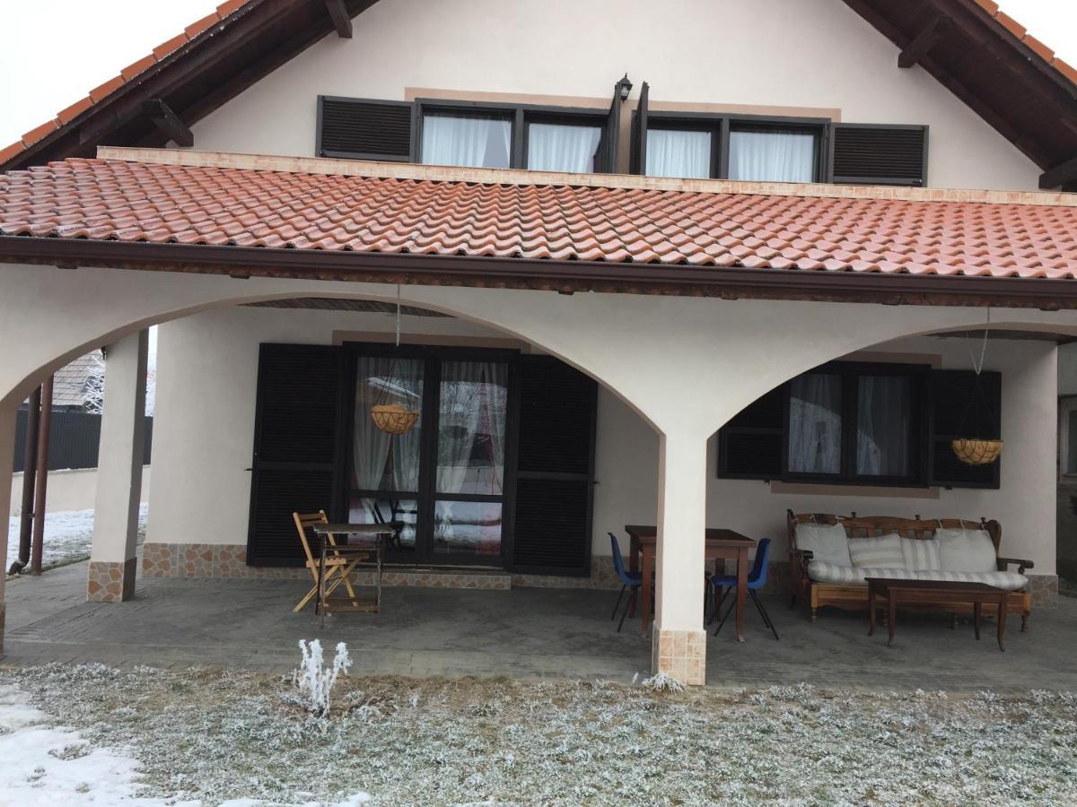Pensiunea Simona Sîmbăta de Sus Exterior foto